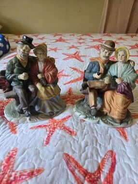 Vintage Style Old Couple Ceramic Statues - Rustic Cottagecore Home Accent